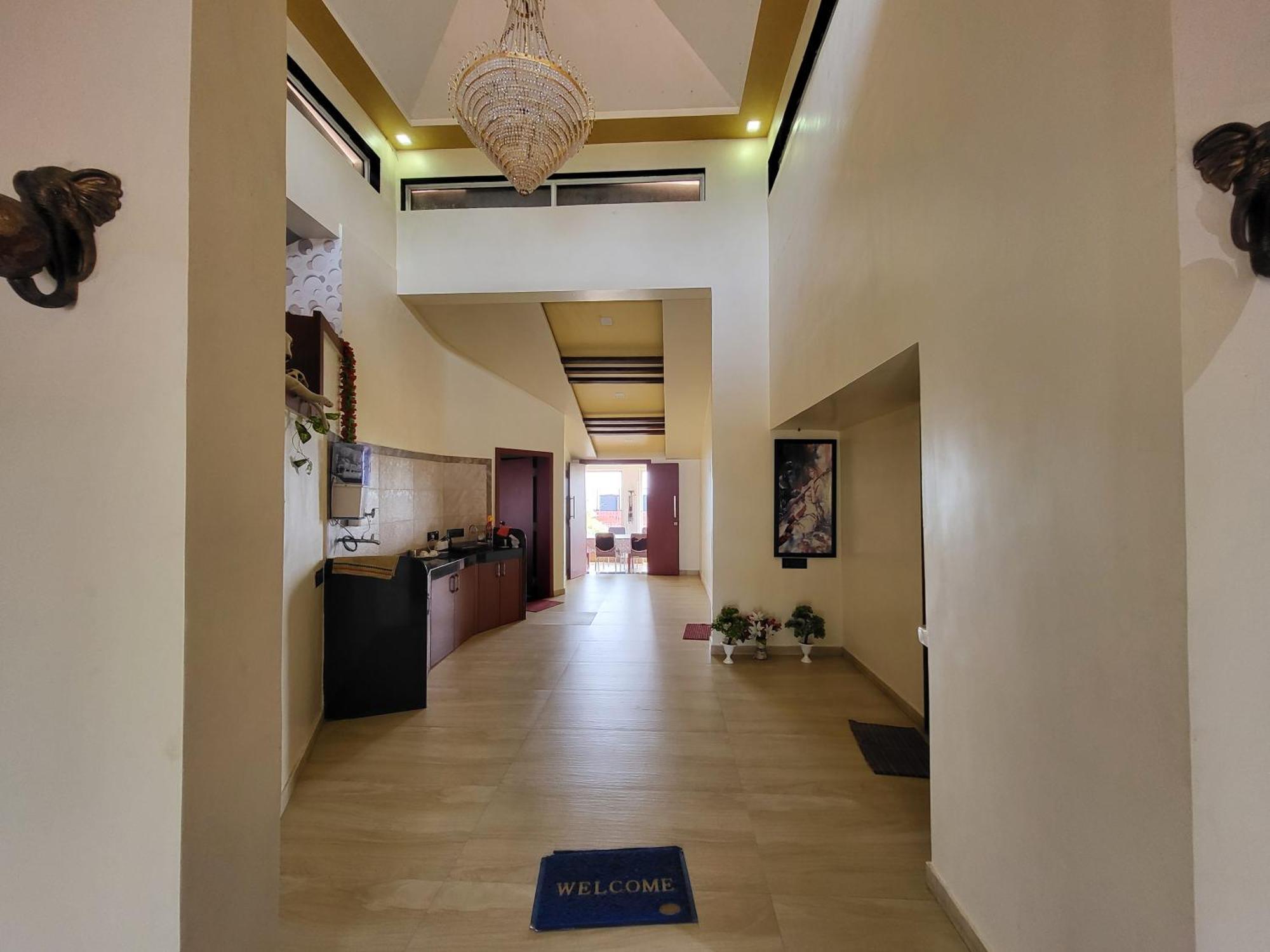 Paras Holiday Home Satara Zewnętrze zdjęcie