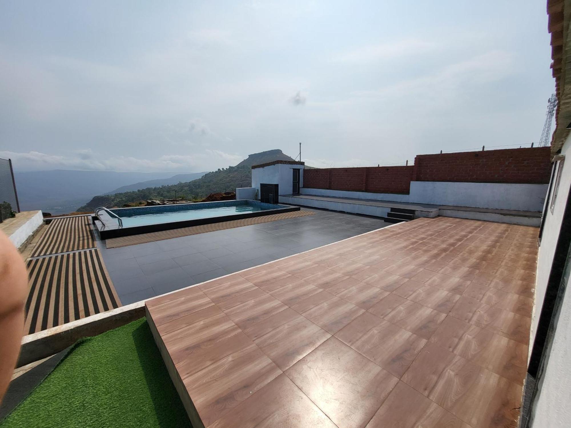 Paras Holiday Home Satara Zewnętrze zdjęcie
